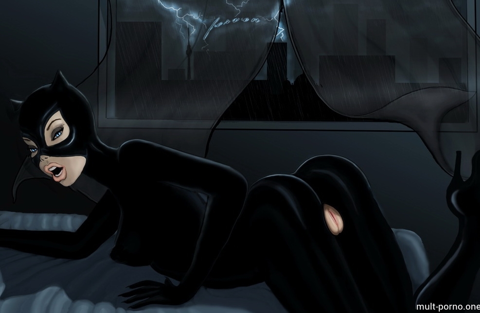 Бэтмен трахает сочную попку Женщины-кошки прямо в костюме (+порно комикс)